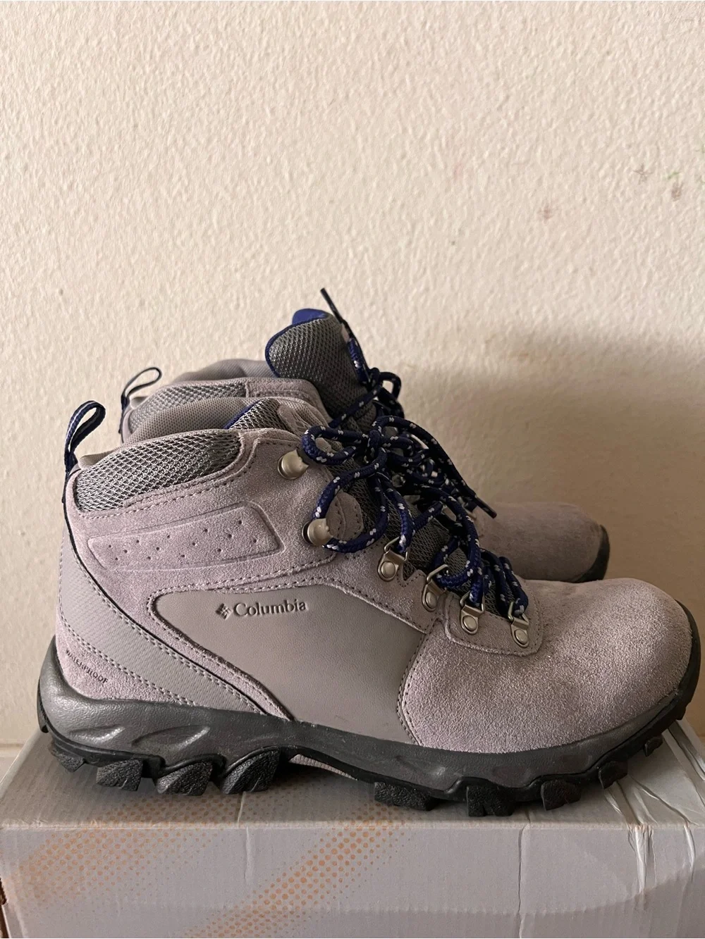 Columbia Light Gray and Blue Lace-Up Hiking Boots